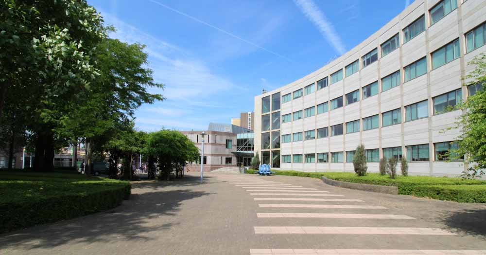 Lekkage en waterschade in gemeentehuis Diemen na noodweer
