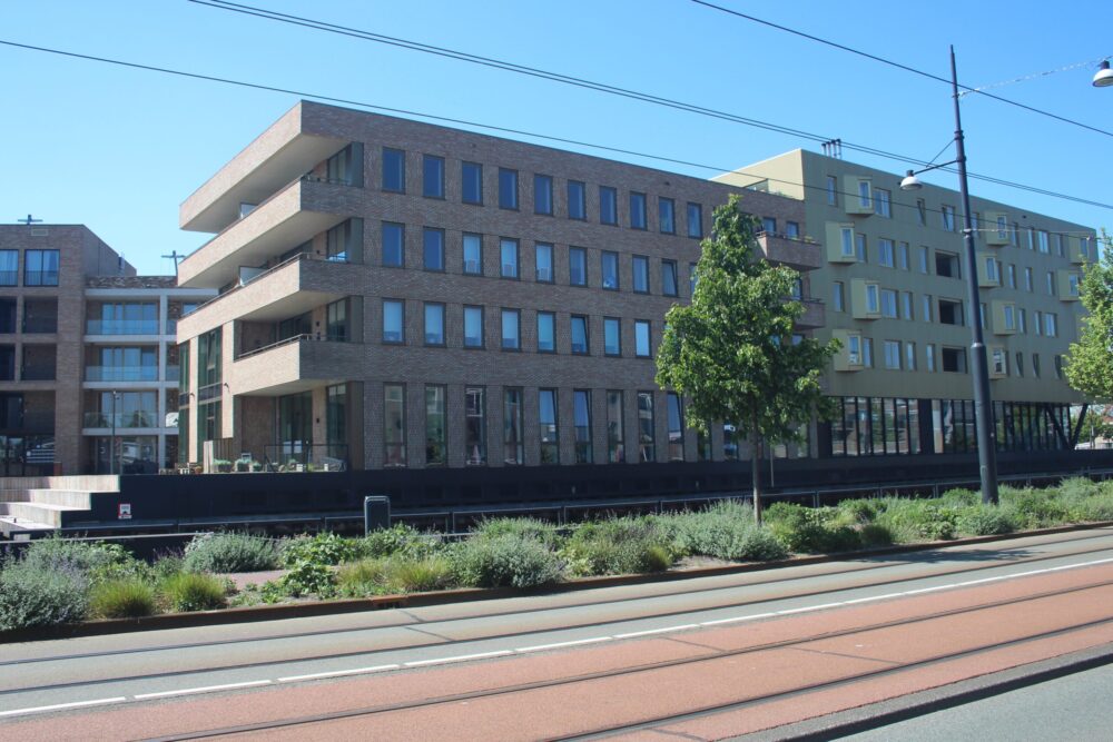 Eigenaar wooncomplexen Diemen moet huizen verkopen