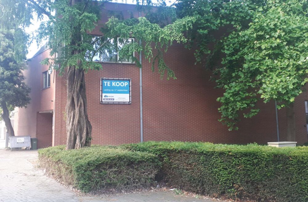 Politiebureau van Diemen wordt per veiling verkocht